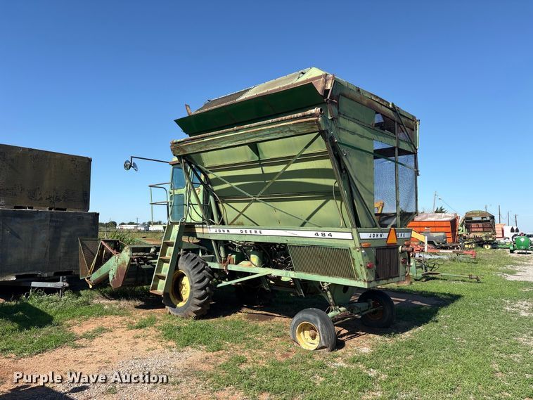 image for item EU5723 John Deere 484 cotton stripper