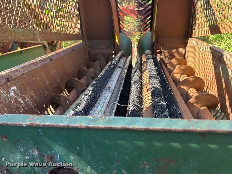 image for item EU5723 John Deere 484 cotton stripper