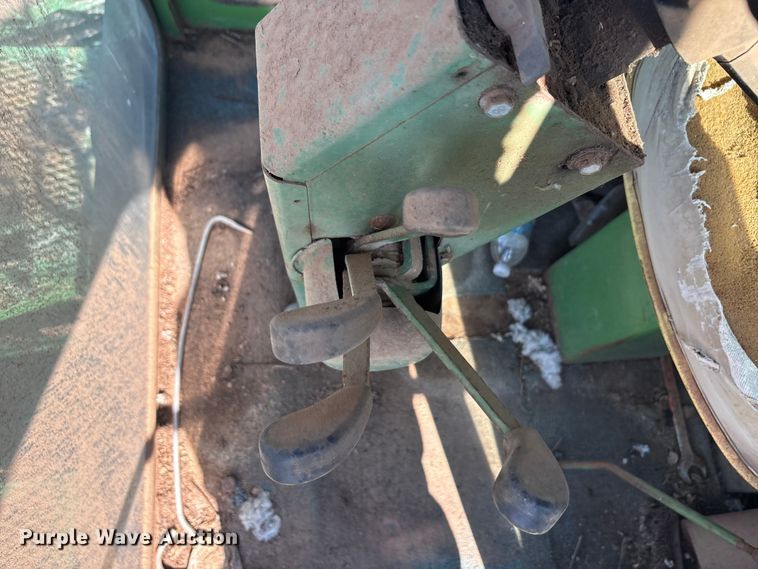 image for item EU5723 John Deere 484 cotton stripper