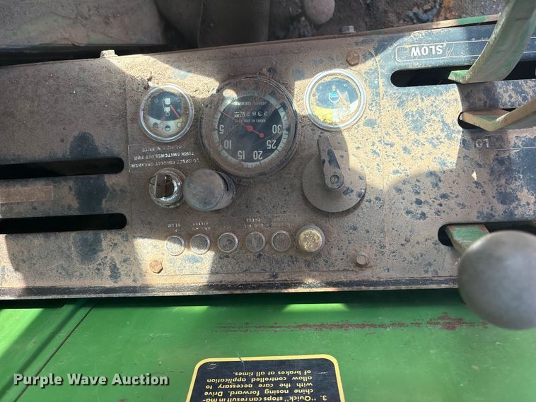 image for item EU5723 John Deere 484 cotton stripper