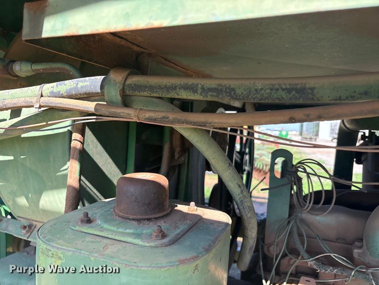 image for item EU5723 John Deere 484 cotton stripper