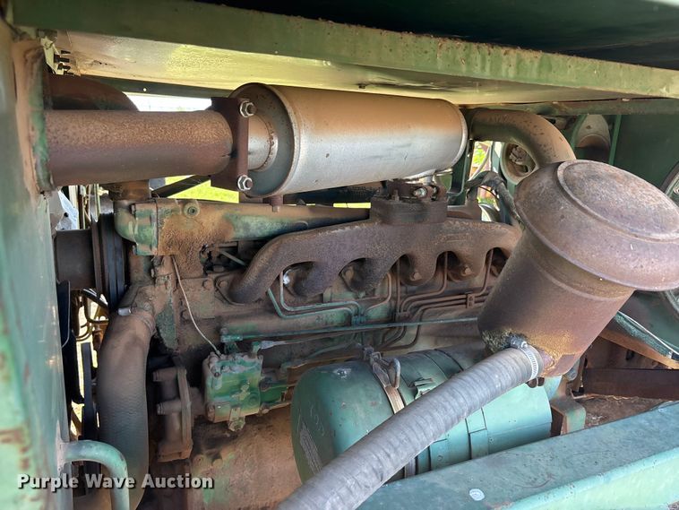 image for item EU5723 John Deere 484 cotton stripper