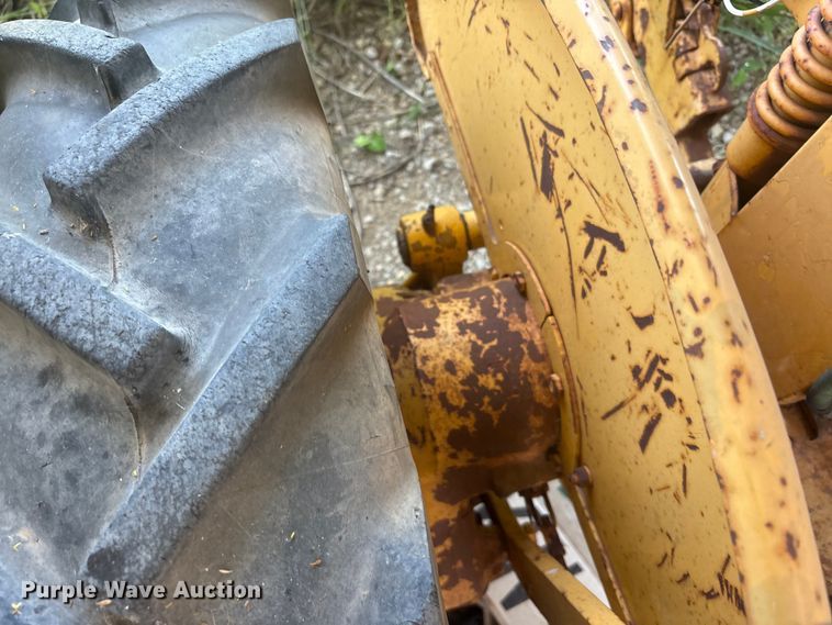 image for item EU5724 International tractor