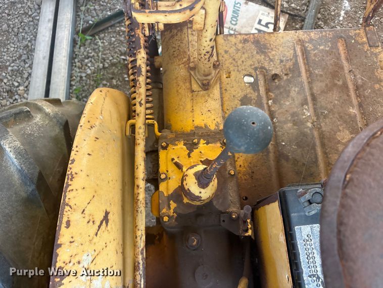 image for item EU5724 International tractor