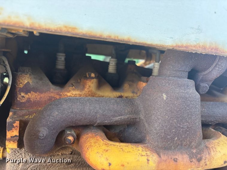 image for item EU5724 International tractor