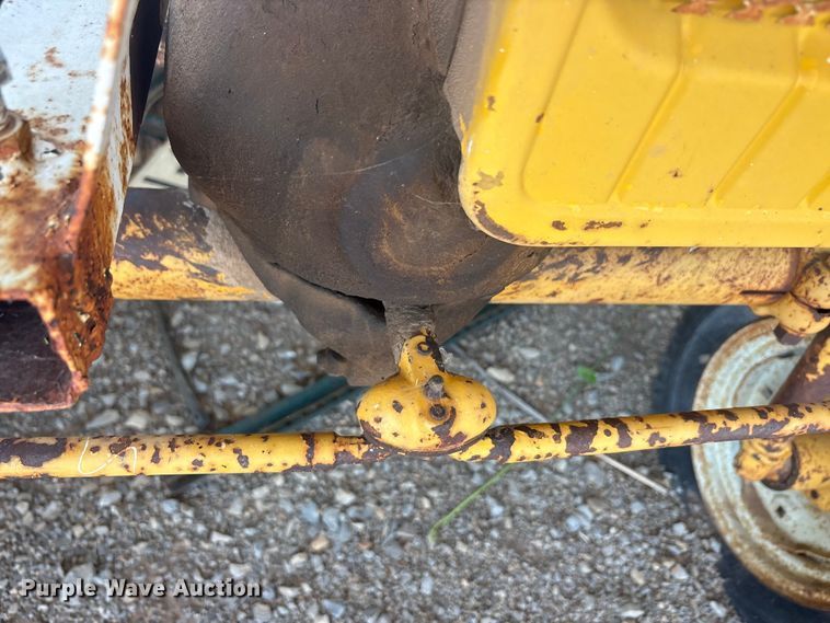 image for item EU5724 International tractor