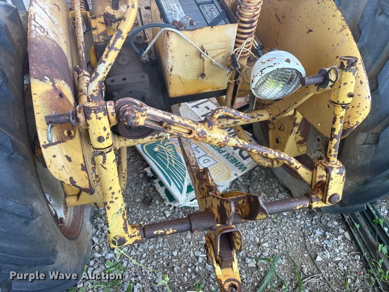 image for item EU5724 International tractor