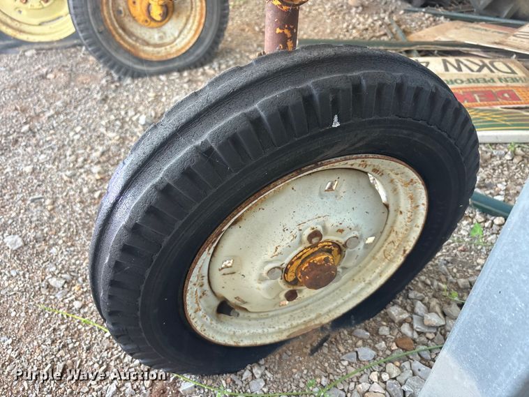 image for item EU5724 International tractor