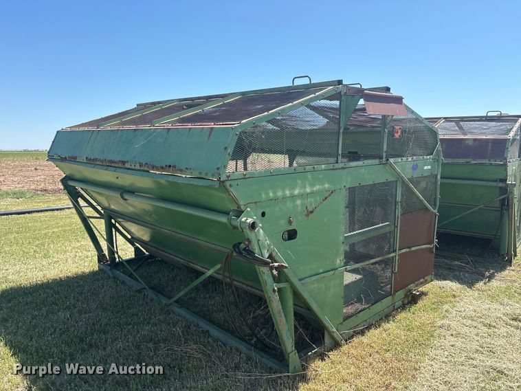 image for item EU5727 John Deere cotton stripper basket