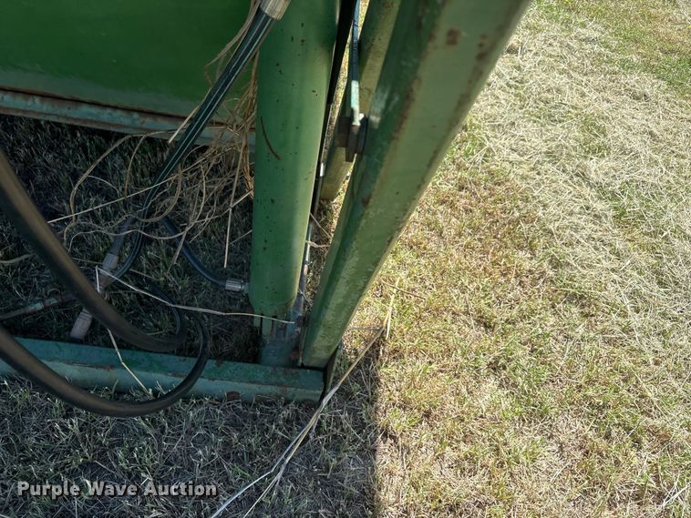image for item EU5727 John Deere cotton stripper basket