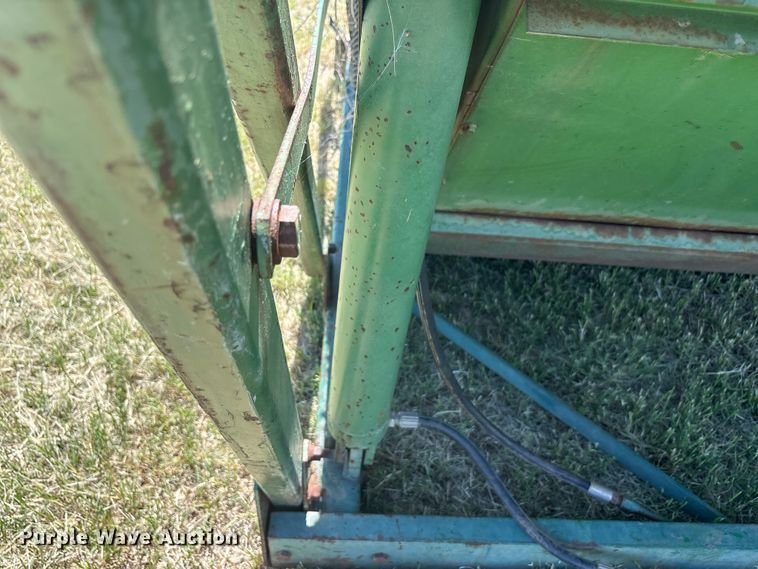 image for item EU5727 John Deere cotton stripper basket