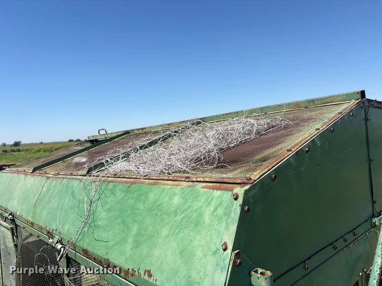 image for item EU5727 John Deere cotton stripper basket