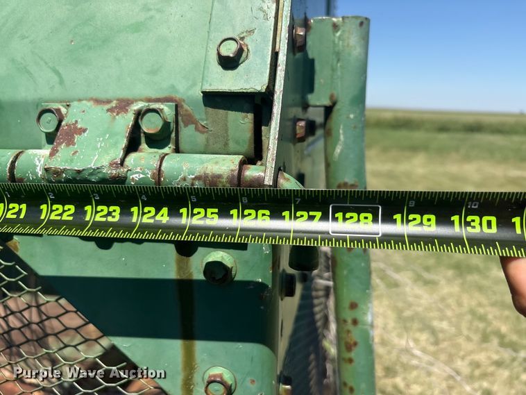 image for item EU5727 John Deere cotton stripper basket