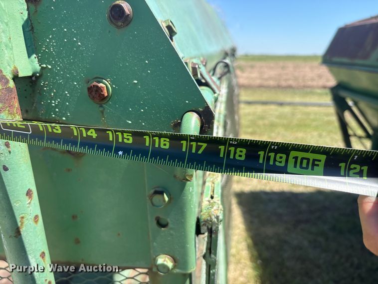 image for item EU5727 John Deere cotton stripper basket