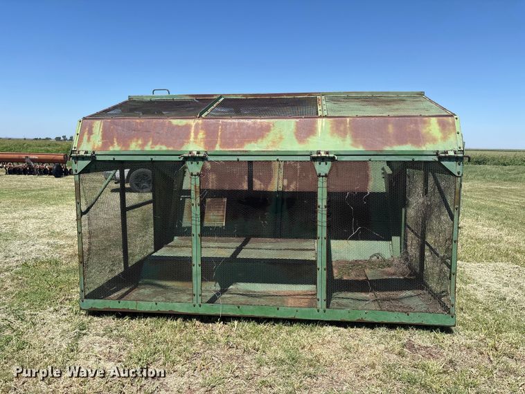 image for item EU5728 John Deere cotton stripper basket