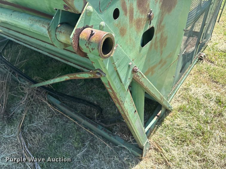 image for item EU5728 John Deere cotton stripper basket