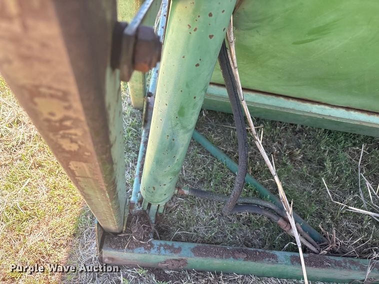 image for item EU5728 John Deere cotton stripper basket