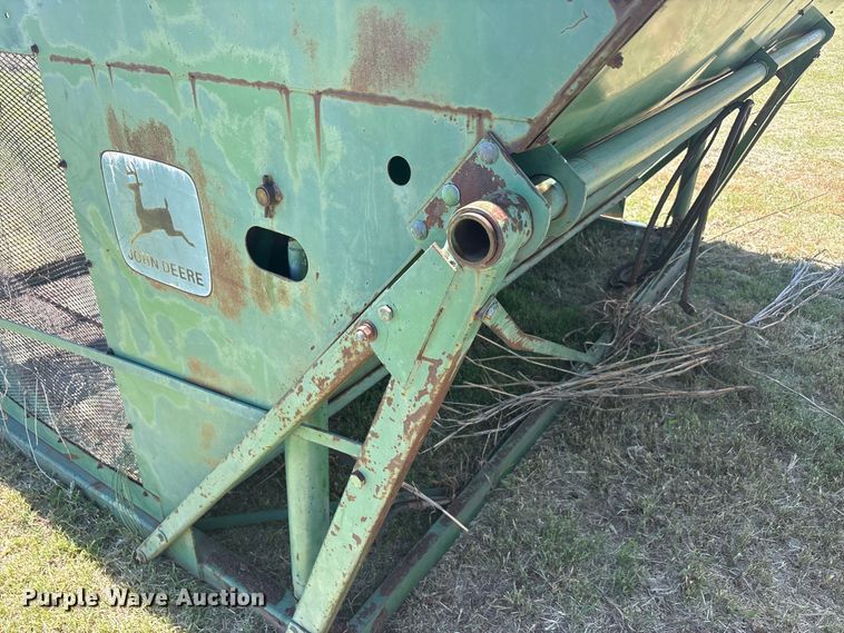 image for item EU5728 John Deere cotton stripper basket