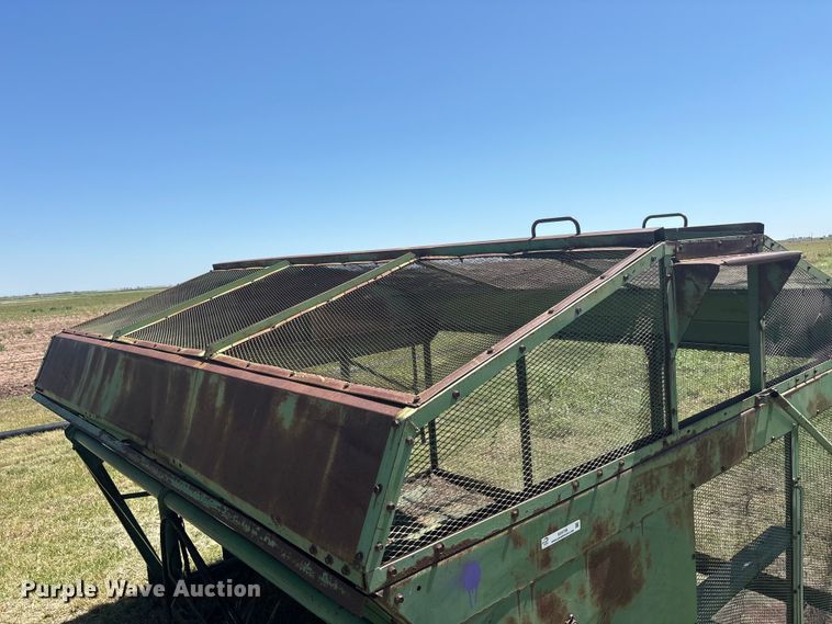 image for item EU5728 John Deere cotton stripper basket