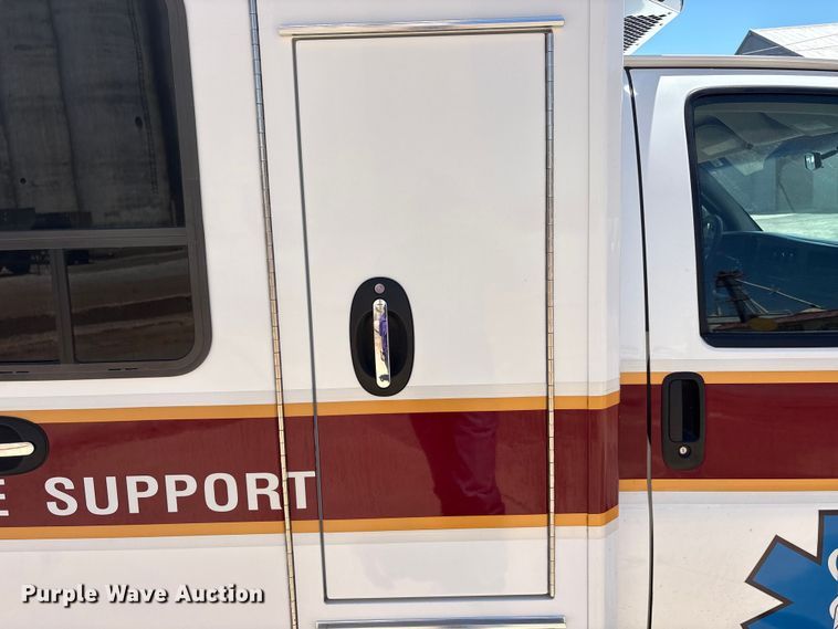 image for item EU5729 2012 Chevrolet Express ambulance