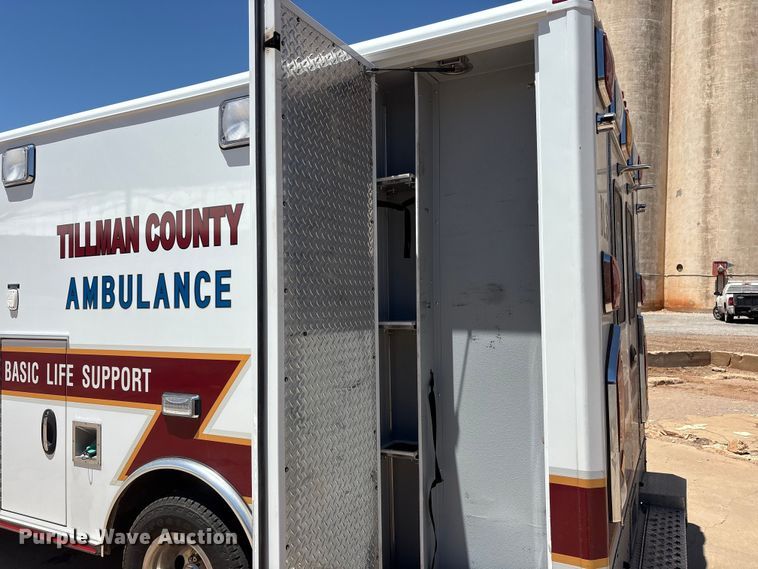 image for item EU5729 2012 Chevrolet Express ambulance