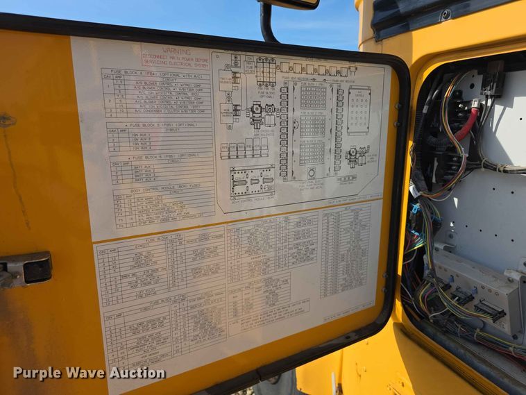 image for item EV2269 2013 Blue Bird school bus