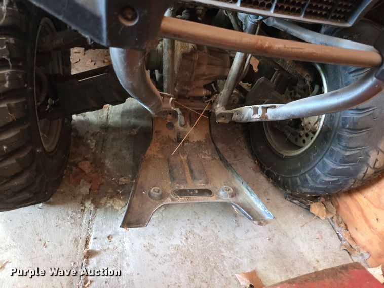 image for item EV2274 2004 Yamaha Grizzly ATV