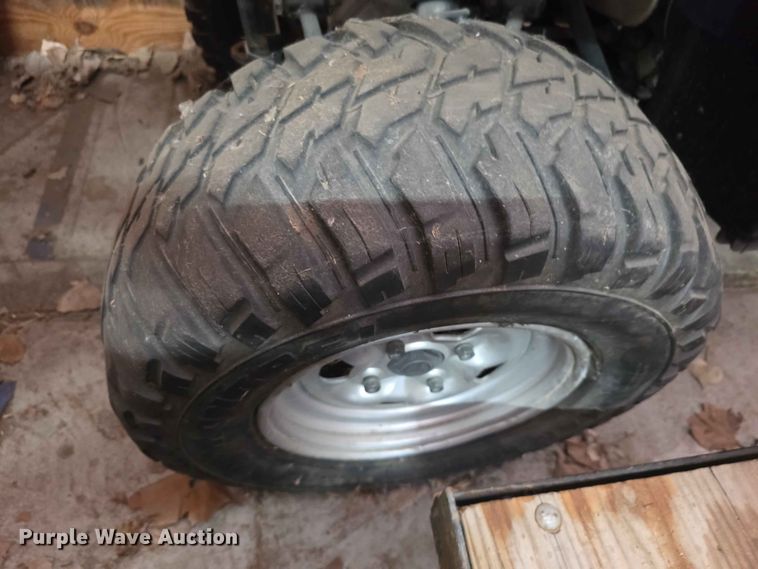 image for item EV2274 2004 Yamaha Grizzly ATV