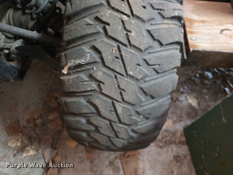 image for item EV2274 2004 Yamaha Grizzly ATV