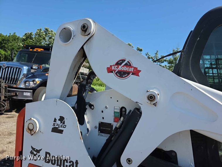 image for item EV2278 2019 Bobcat S650 skid steer loader