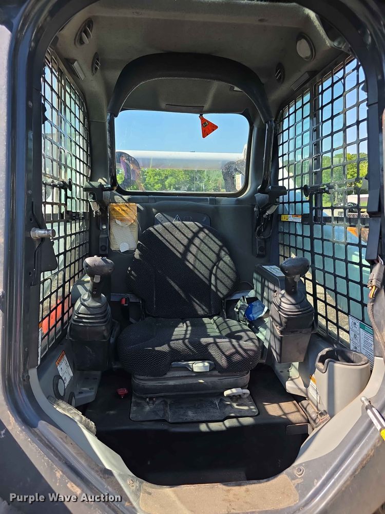 image for item EV2278 2019 Bobcat S650 skid steer loader