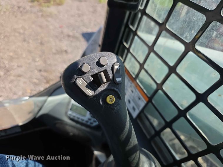 image for item EV2278 2019 Bobcat S650 skid steer loader