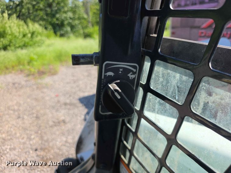 image for item EV2278 2019 Bobcat S650 skid steer loader