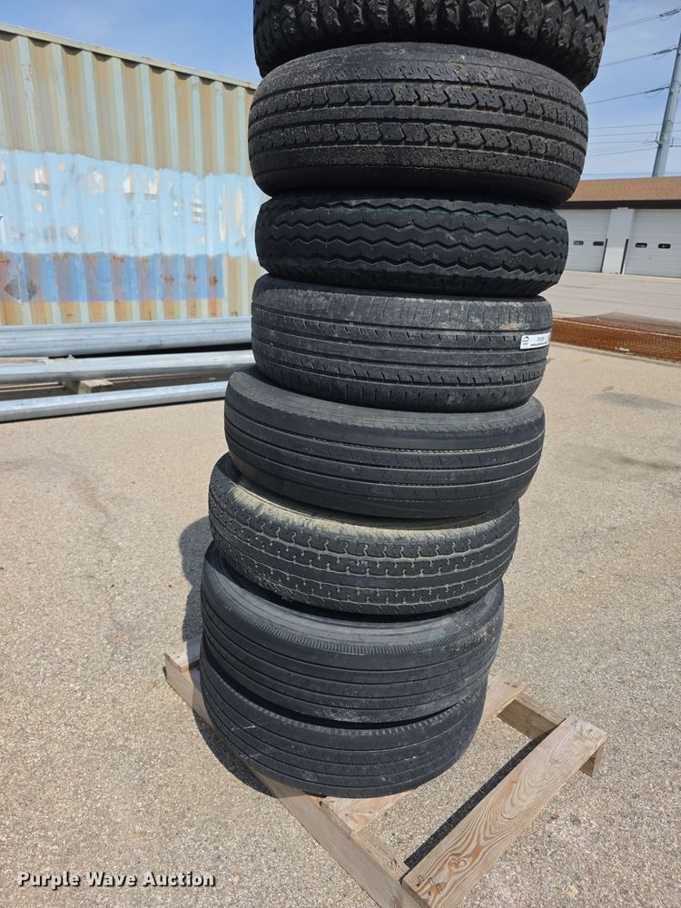 image for item EV2280 (8) tires and wheels
