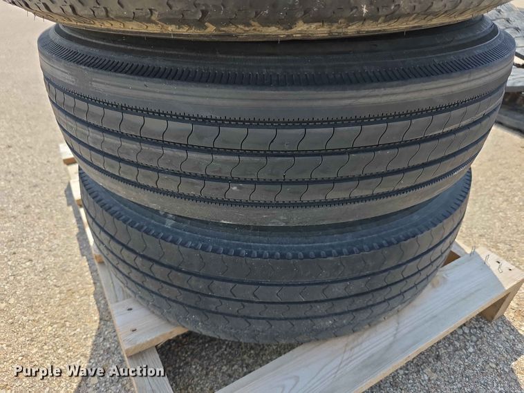 image for item EV2280 (8) tires and wheels