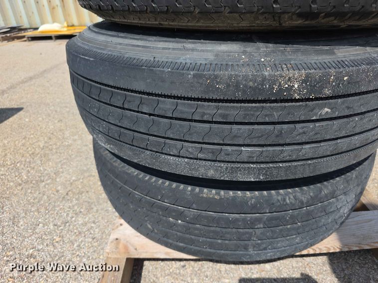 image for item EV2280 (8) tires and wheels