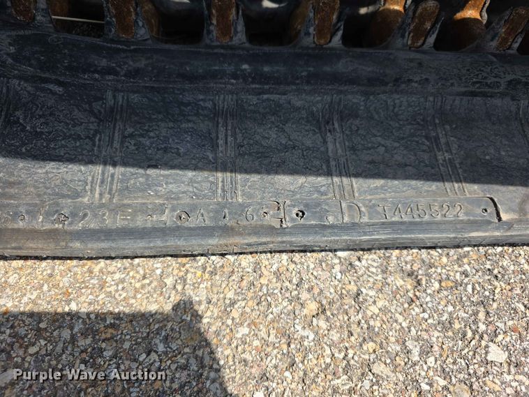 image for item EV2281 DRB rubber tracks