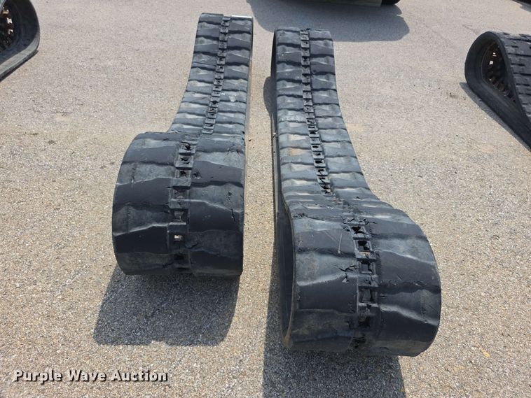 image for item EV2282 Bridgestone rubber track