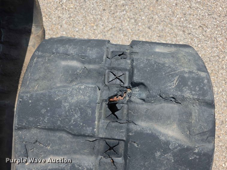 image for item EV2282 Bridgestone rubber track