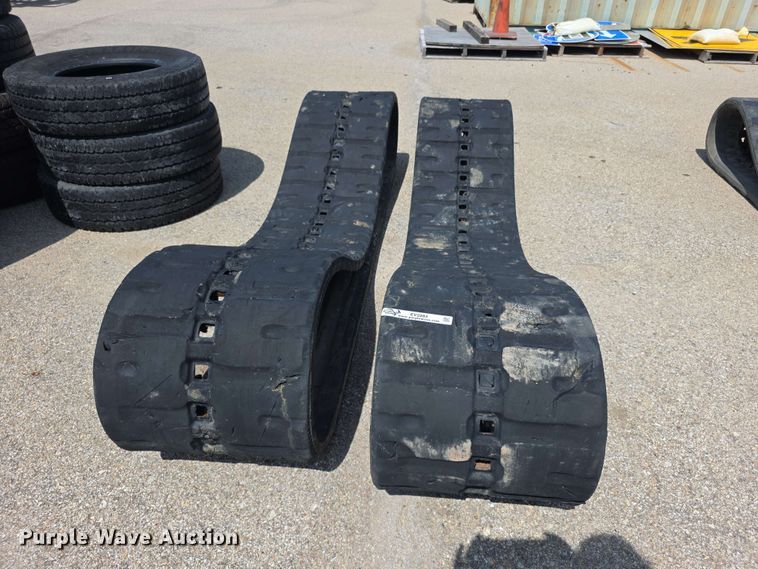 image for item EV2283 DRTY rubber tracks
