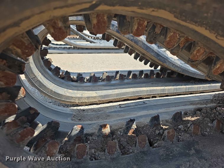 image for item EV2283 DRTY rubber tracks