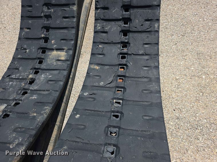 image for item EV2283 DRTY rubber tracks