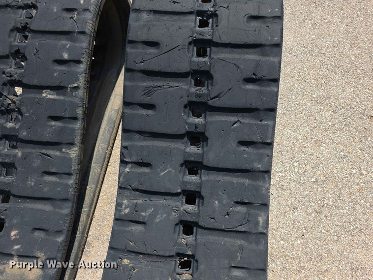 image for item EV2283 DRTY rubber tracks