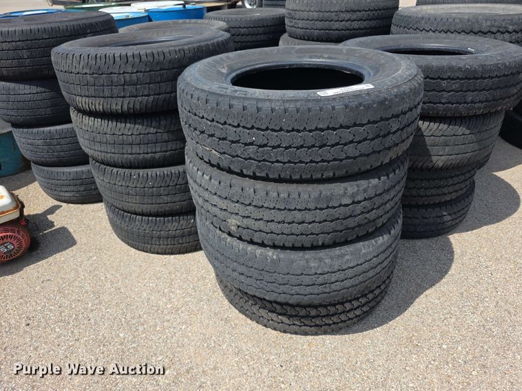 image for item EV2287 (47) tires