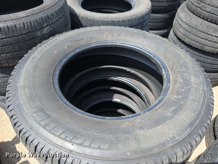 image for item EV2287 (47) tires