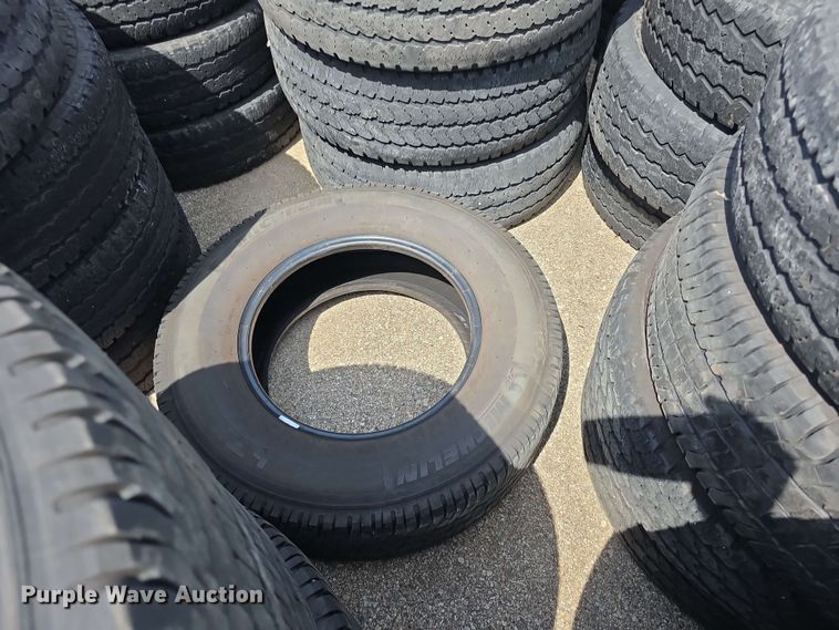 image for item EV2287 (47) tires