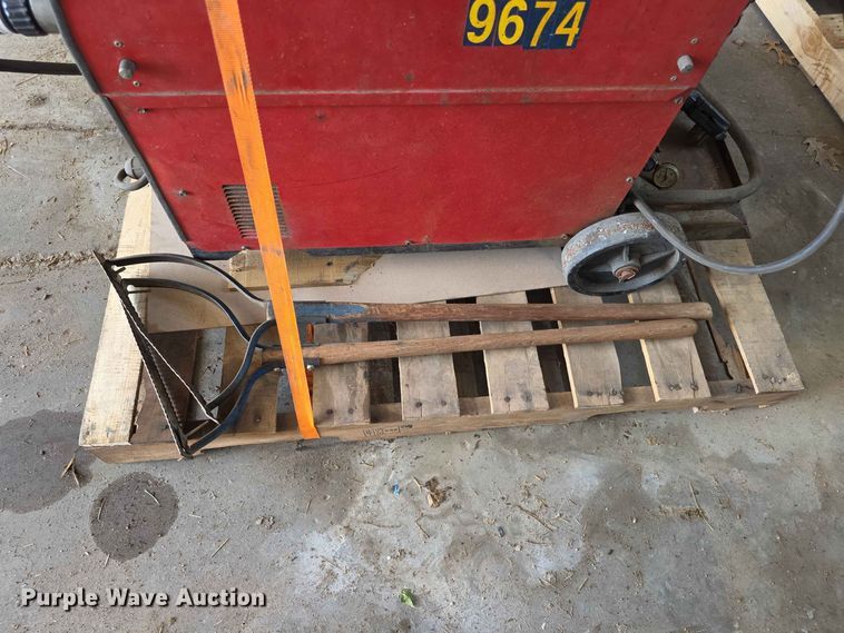 image for item EV2289 Airco Dip-Pak 250 welder