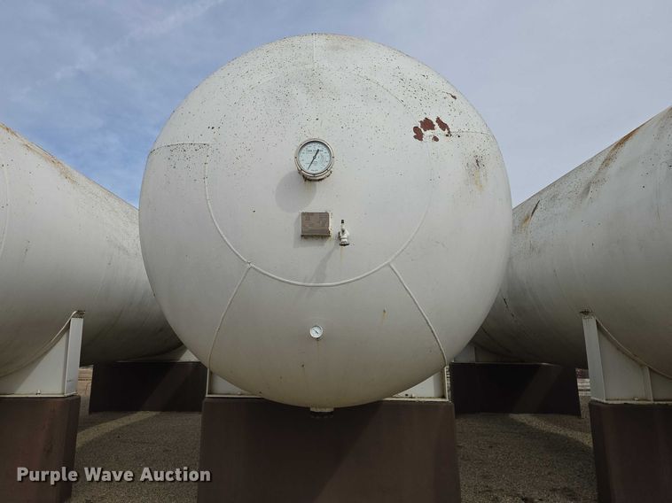 image for item EV5707 1973 Beaird Propane tank