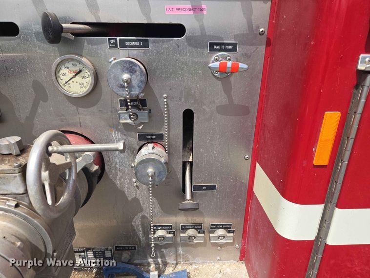 image for item EW0376 1989 Federal Motors pumper fire truck