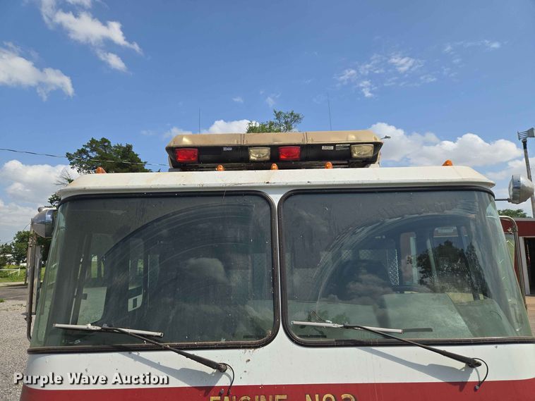 image for item EW0376 1989 Federal Motors pumper fire truck
